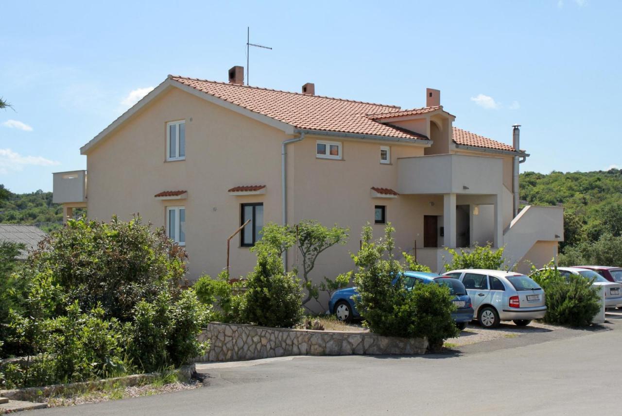 Rooms With A Parking Space Krk - 13553 Vrh  Dış mekan fotoğraf